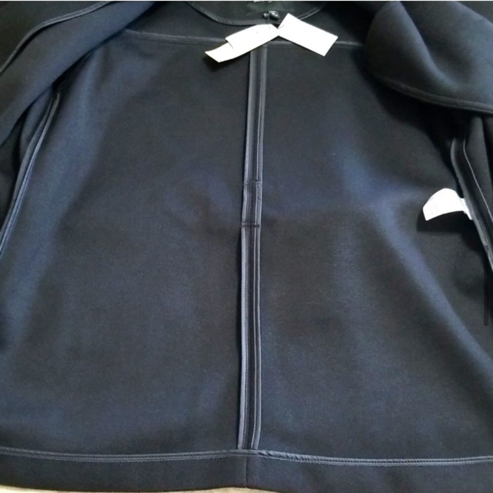 Banana Republic Belted Collar Jacket - Picture 5 of 16